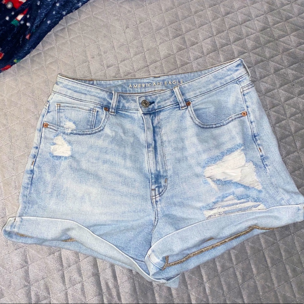 denim mom shorts !!